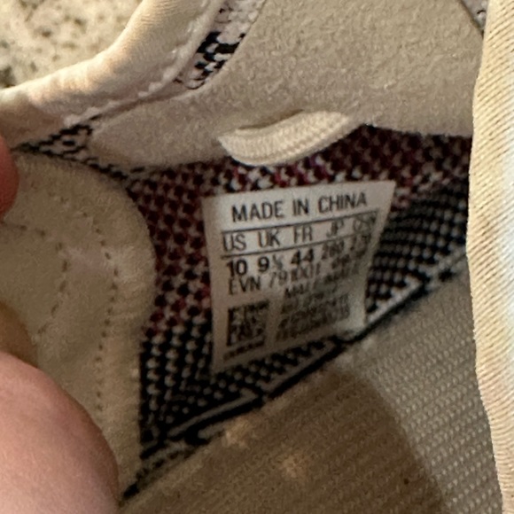 Yeezy x adidas Boost 350 V2 Zebra Low Top Sneakers
From the 2017 Collection - Picture 2 of 3